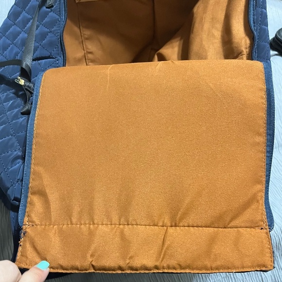 Adrienne Vittadini Quilted Yoga Bag, Navy Blue and Tan - Picture 8 of 13